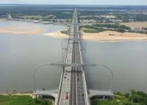 trânsito na Ponte Godofredo Diniz