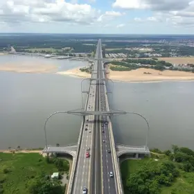 trânsito na Ponte Godofredo Diniz